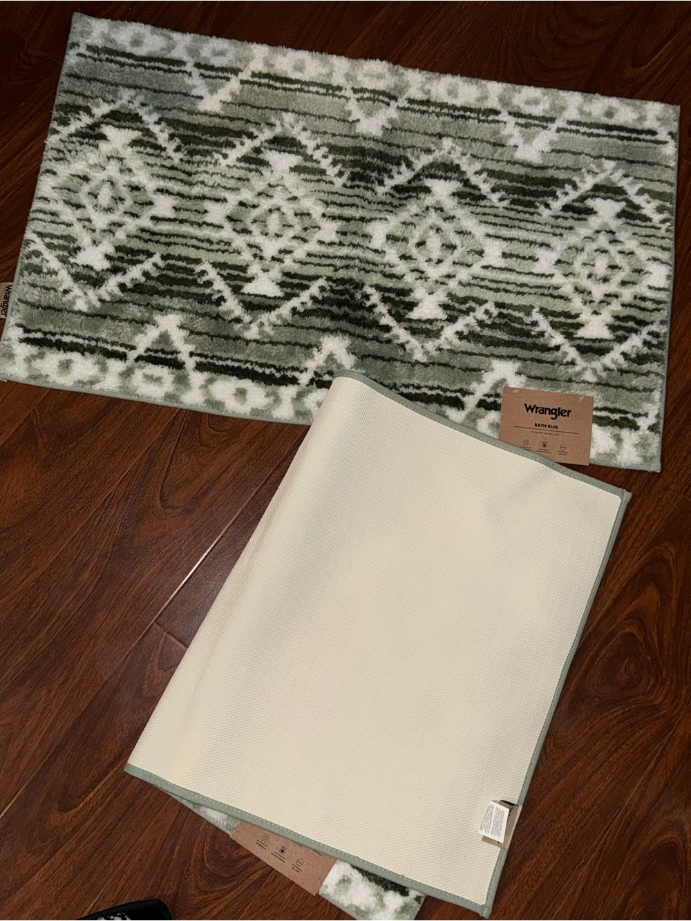 Wrangler Green and Cream Aztec-Style Plush Bath Mat